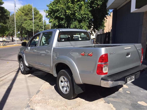 Toyota Hilux 3.0 Cd Sr 171cv 4x4 - C3 2015