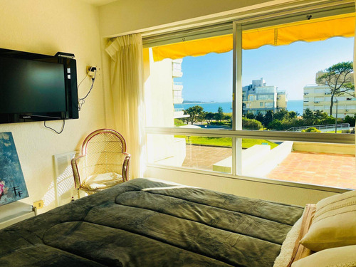 Imagen 6 de 6 de Vendo Departamento En Playa Mansa 3 Dormitrios.