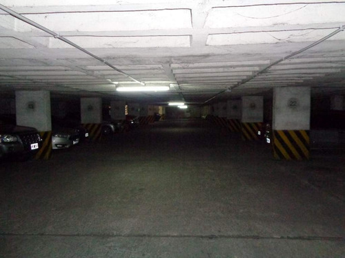 Imagen 12 de 15 de Excelente Oportunidad!!! - Centro - Cochera Privada Amplia Y Cubierta Con Posesión Y Escritura Inmediata, A Metros De Tribunales I
