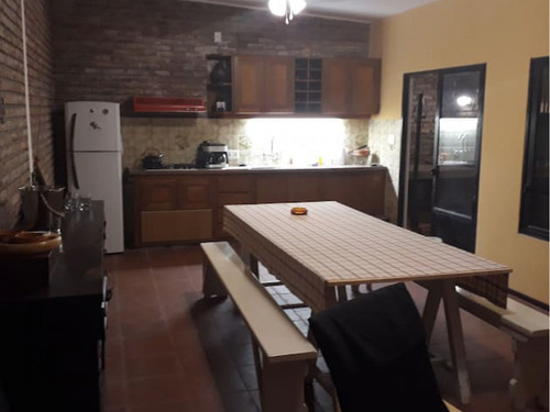 Casa En Alquiler Las Toscas Con Piscina (ref: Igr-879)