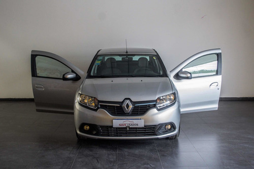 Imagen 8 de 14 de Renault Logan 1.6 Expression 85cv Nac 2017 Ab461