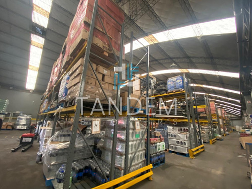 Galpón De 1500 M2 Cubiertos Con Racks En Predio A Mts De Panamericana