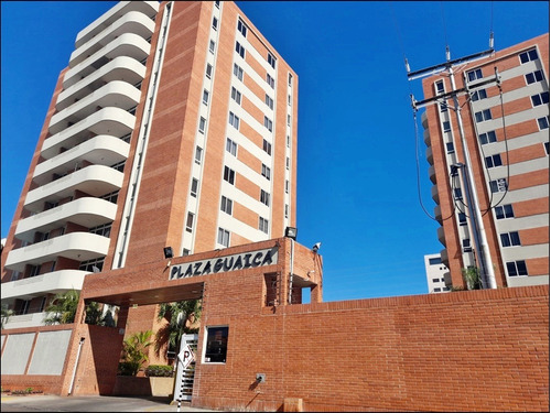Conjunto Residencial Plaza Guaica