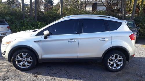 Imagen 2 de 12 de Ford Kuga 2.5t At 4x4 200cv 2013