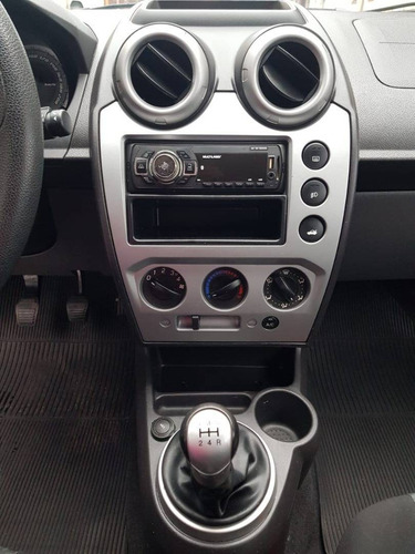 Ford Fiesta 1.0 Rocam Se 8v Flex 4p Manual