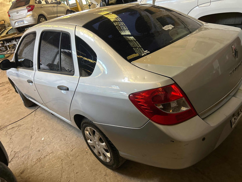 Renault Simbol Autentique 1.6 Pack Ii Chocado No Granizado