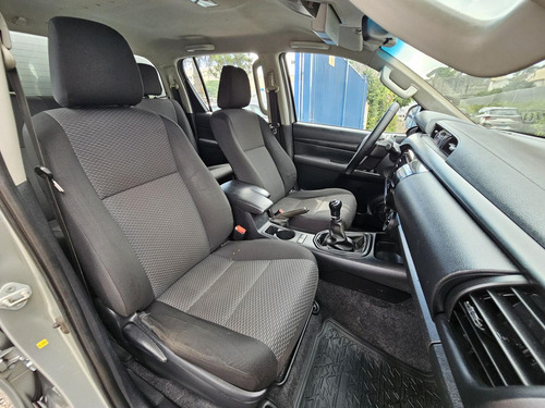 Toyota Hilux 2.8 Std 4x4 Cd