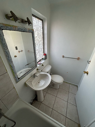 Arriendo Casa De 3d2b En Maipu Sector Av El Rosal Con Calle