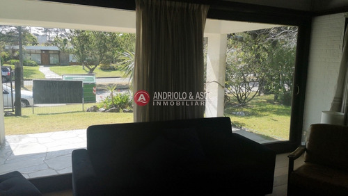 Casa En Punta Del Este, Playa Mansa, Cerca Del Mar, Venta, Alquiler Anual, Y Temporada- Ref: 6622