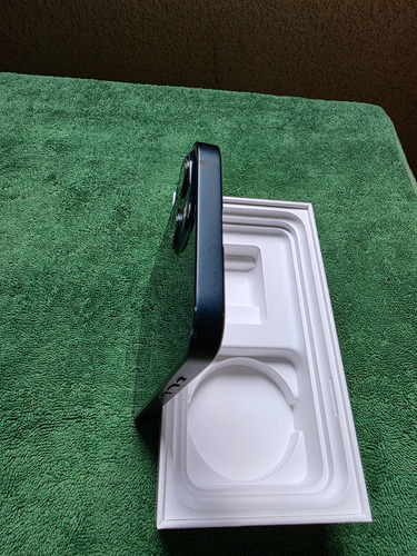 Apple Iphone 13 (128 Gb) - Negro Negro (Usado)