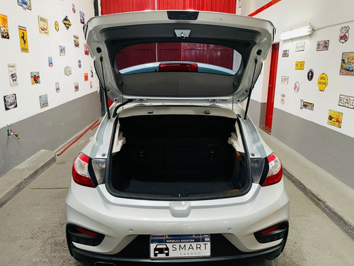 Imagen 8 de 15 de Chevrolet Cruze Ltz 2017 At Hatchback Smart Garage