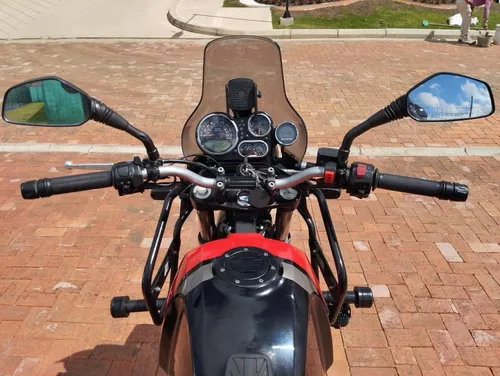 Royal Enfield Himalayan 411 Modelo 2022