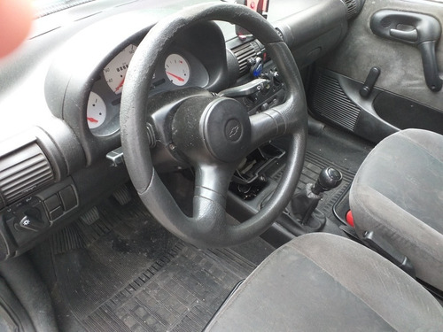 Chevrolet Corsa Sedan Millenium 1.0