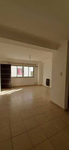 Imagen 3 de 6 de Dpto De Un Dormitorio En Av. Córdoba 2665