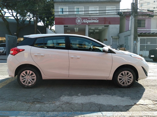 Toyota Yaris 1.3 Xl Live 16v 5p 6 marchas