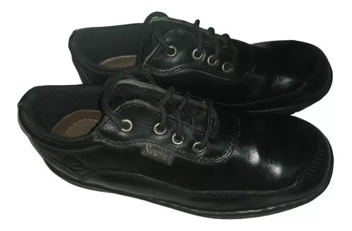 Zapatos Newbird Negros Para Niños. Nuevos.