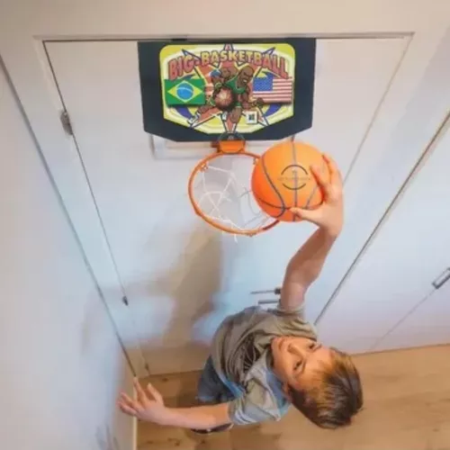 Jogo Mini Basquete Infantil Tabela Cesta Bola Para Porta Parede - Apolo  Brinquedos - Basquete Infantil - Magazine Luiza