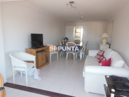 Imagen 26 de 30 de Apartamento En Peninsula, 2 Dormitorios *