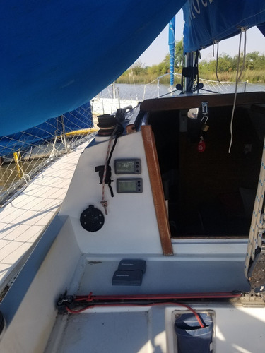Velero Colibri 24