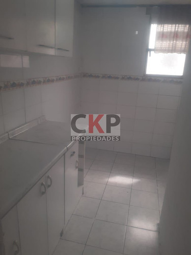 Depto. Piso 3. 3d+1b. Poniente Subsidios. Metro. Lo Prad