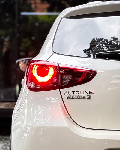 Mazda 2 Grand Touring LX B2+