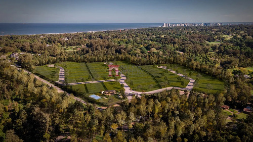Venta De Terreno En Barrio Privado La Chacra Punta Del Este