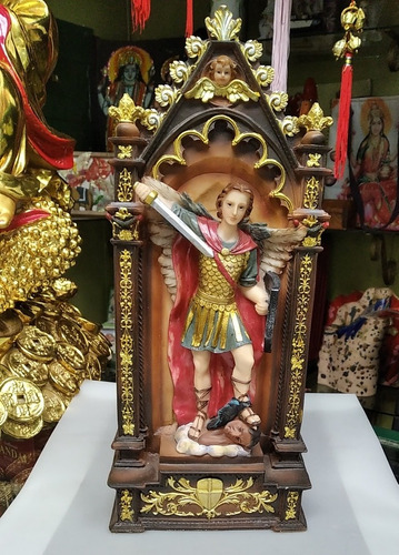 Figura Capilla San Miguel Arcángel Jadro