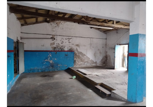 Galpón Con Vivienda A Reciclar O Ideal Para Construcción Nueva