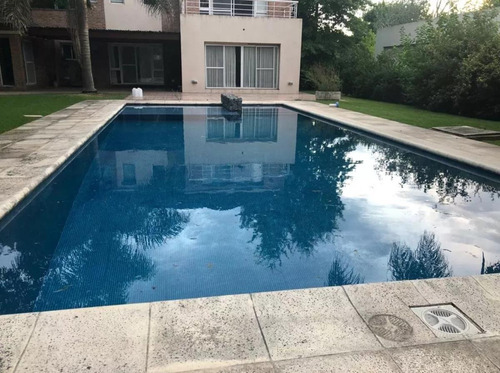 Casa Venta 4 Dormitorios , 4 Baños Y Piscina -370 Mts 2 Cubiertos- Grand Bell