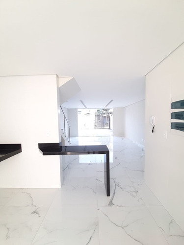 Imagem 5 de 21 de Casa Duplex À Venda, 3 Quartos, 1 Suíte, 2 Vagas, Rio Branco - Belo Horizonte/mg - 2029