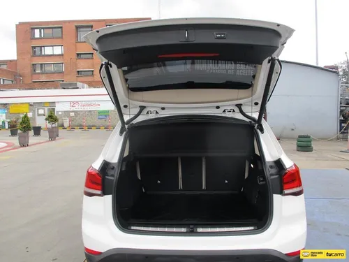 BMW X1 SDRIVE 20i 2000CC AT AA