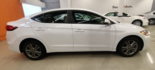 Imagen 7 de 13 de Hyundai Elantra 2018 2.0 Gls At