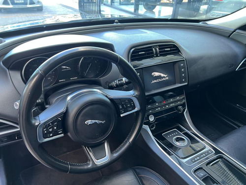 Jaguar Xe 25t 2019
