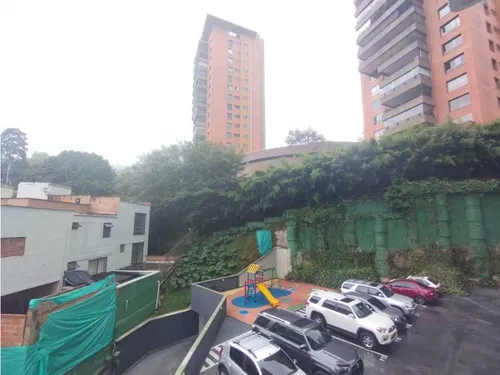 Apartaestudio En Alquiler En El Poblado - Tranversal Superior