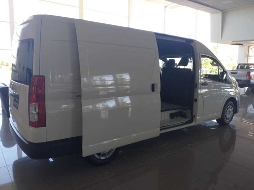 Imagen 5 de 15 de Toyota Hiace L2 H2 Okm 2022