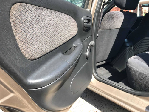 Chrysler Neon 2.0 2000 Se 2003