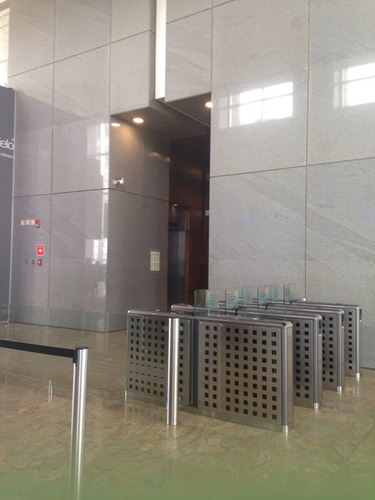 Imagen 9 de 16 de Santa Fe - Se Renta Amplia Oficina En Corporativo