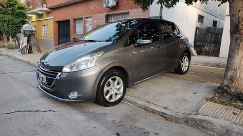 Peugeot 208 1.5 Allure Touchscreen