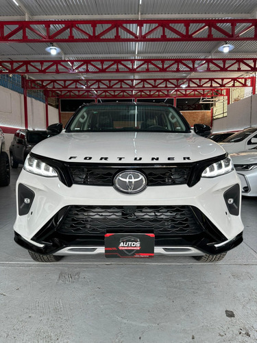Toyota Fortuner Legender