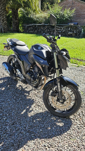 Yamaha Fz25