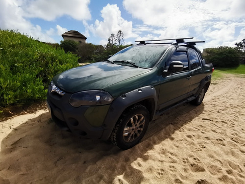 Fiat Strada Adventure Loker