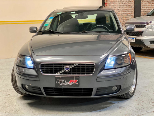 Imagen 4 de 15 de Volvo S40 2007 2.4 I 170hp At Pack Plus