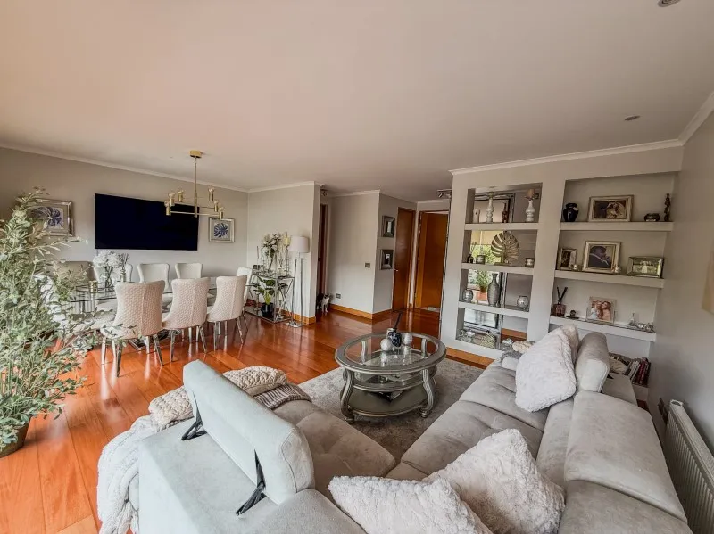 Imagen 4 de 23 de Venta Departamento Sector Las Hualtatas, Cercano A Metro L7