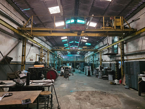 Nave Industrial De 2000m2 En Venta - José Ingenieros