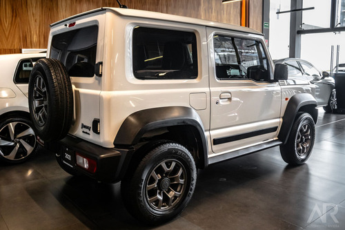 Suzuki Jimny 1.5 Glx At