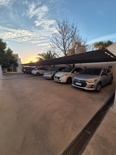 Departamento 2 Ambientes Con Cochera En Banfield Este