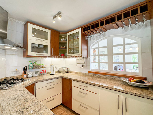 Venta Preciosa Casa En Exquisito Condominio Maitencillo.