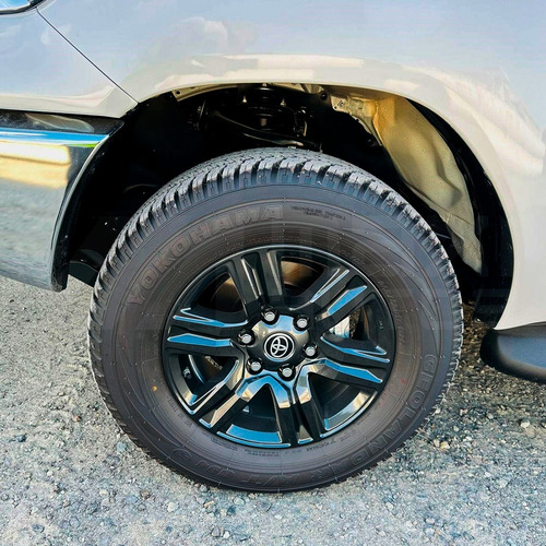 Toyota Hilux Sr5 2025