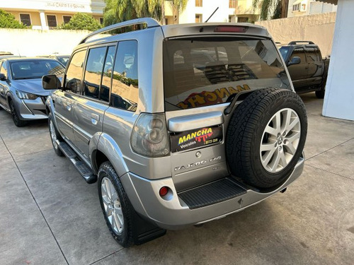 Mitsubishi Pajero TR4 Pajero TR4 2.0 4X2 16V 140CV FLEX 4P MANUAL