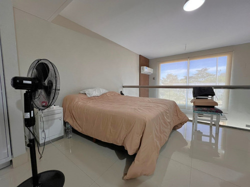 Depto 2 Ambientes En Duplex Con Balcon // Av. Presidente Peron 2672